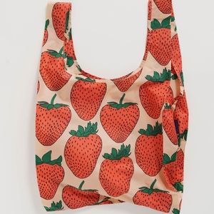 🍓BAGGU Standard Bag in Strawberry Print